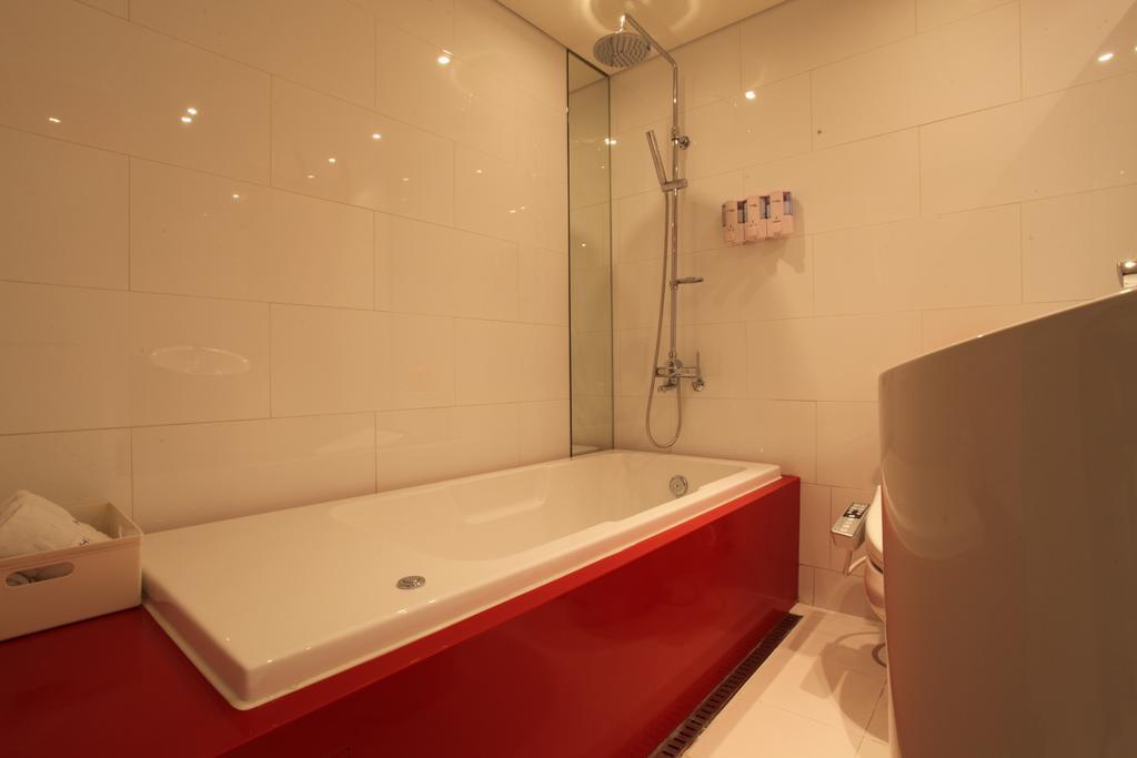 Hotel Pop2 Jongno Сеул Екстер'єр фото